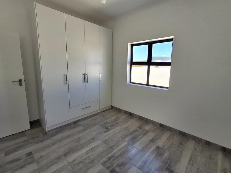 To Let 3 Bedroom Property for Rent in Britannia Bay Western Cape